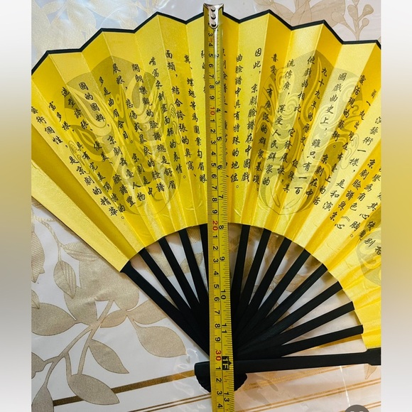 Authentic Chinese Bamboo Silk Folding Fan With Drawings Of Opera Masks - Picture 3 of 7